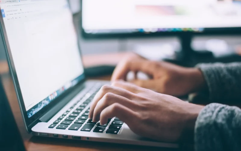 21 Benefits of Remote Work for Employees and Employers